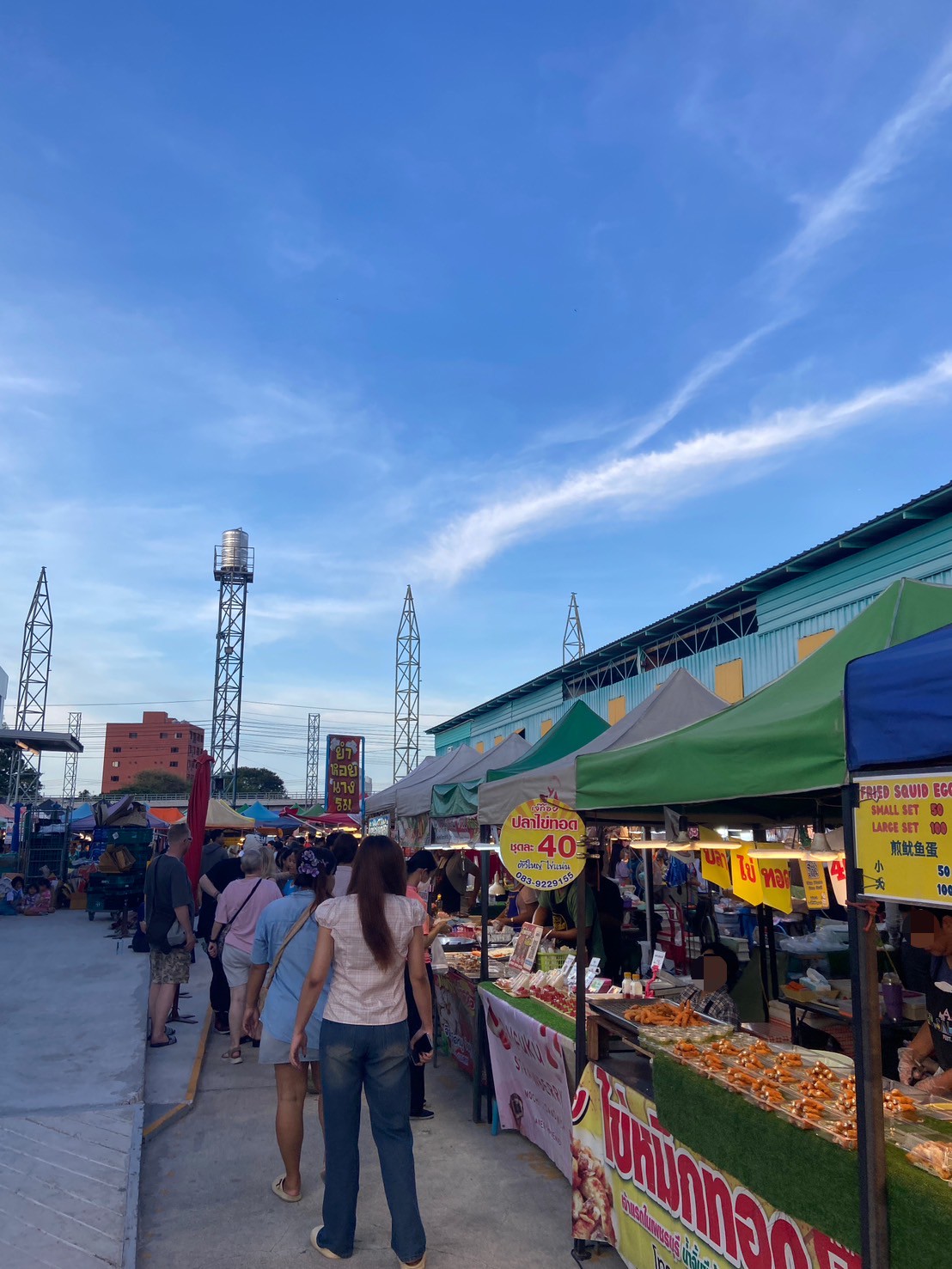 ตลาดแพไม้